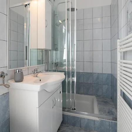 Amazing In With Outdoor Swimming Pool *