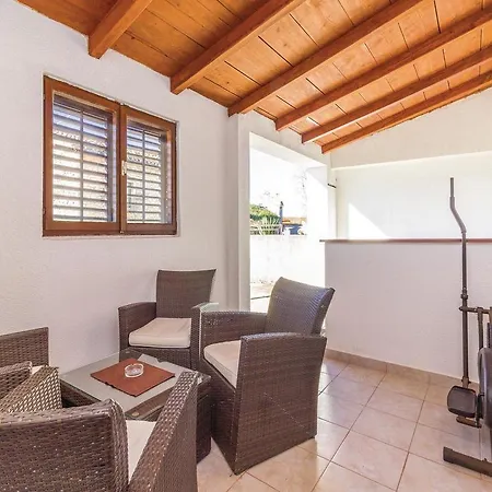 Holiday home Amazing In With Outdoor Swimming Pool