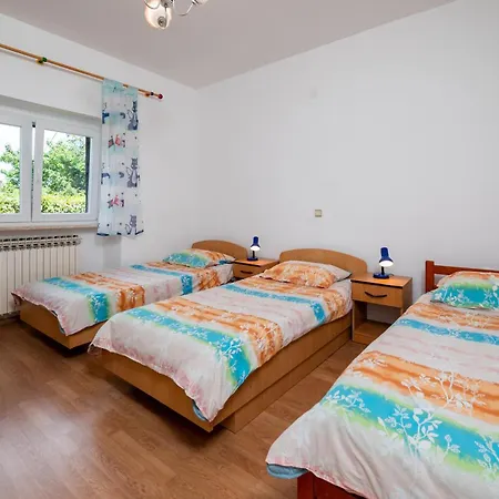 別荘 Six-bedroom In
