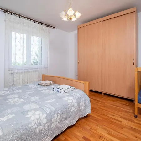 Six-bedroom In * Barban