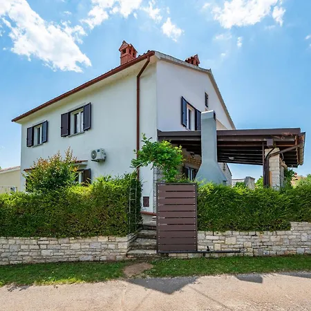 別荘 Six-bedroom In
